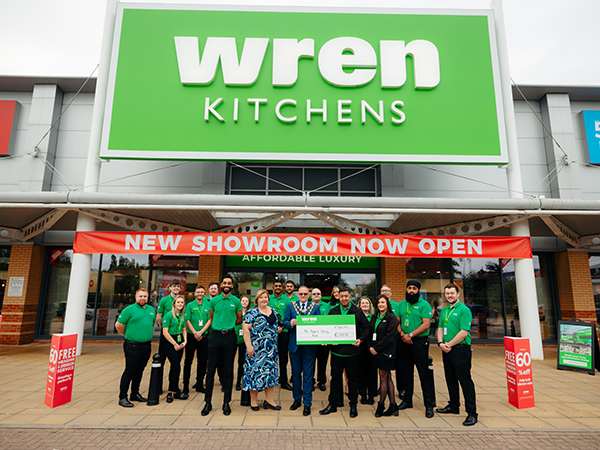 Wren Kitchens Opens Milestone 110th Showroom Kbbreview   Kidderminster Showroom Opening External Cheque Presentation Team And VIPs Toff 